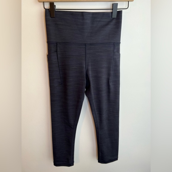 Athleta salutation ll Capri size XS space dye blue - Picture 4 of 7